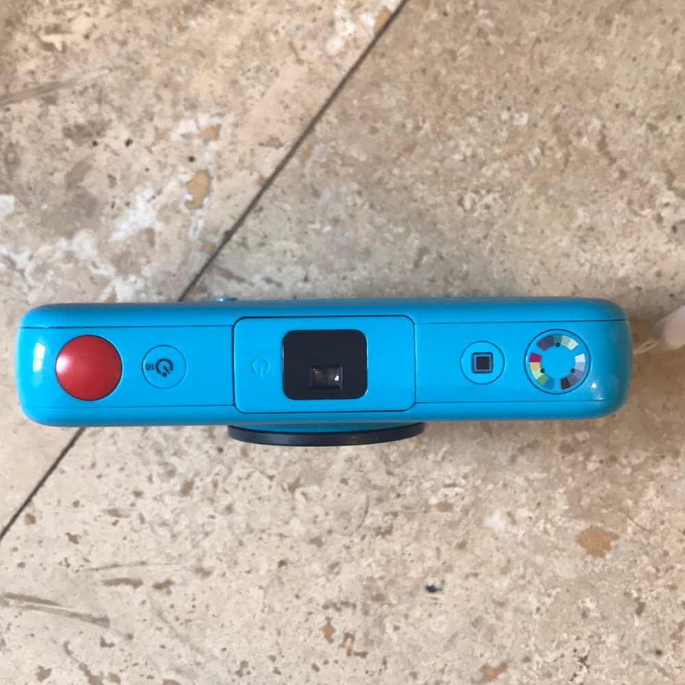 Polaroid Camera - image 2